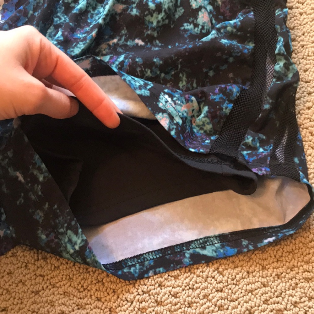 Fabletics athletic shorts - Picture 5 of 6